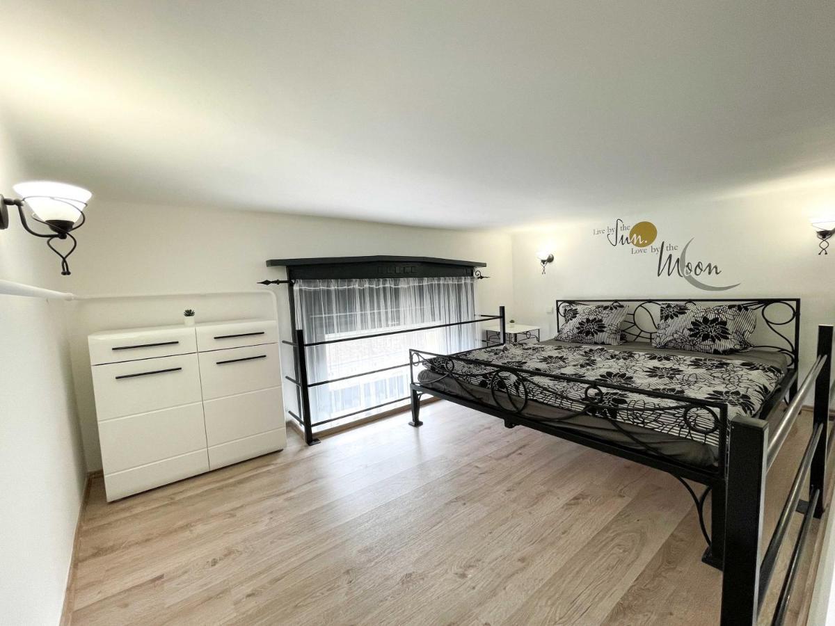 Manyi Apartman 2 Debrecen Extérieur photo